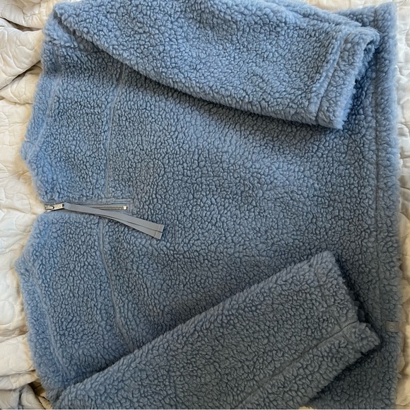 Lululemon Sherpa pullover light blue size 6 - Picture 2 of 5